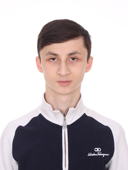 Azizbek student